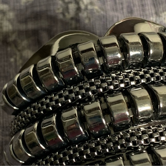 Brand New Metal Statement Cuff Bracelet - Picture 4 of 12
